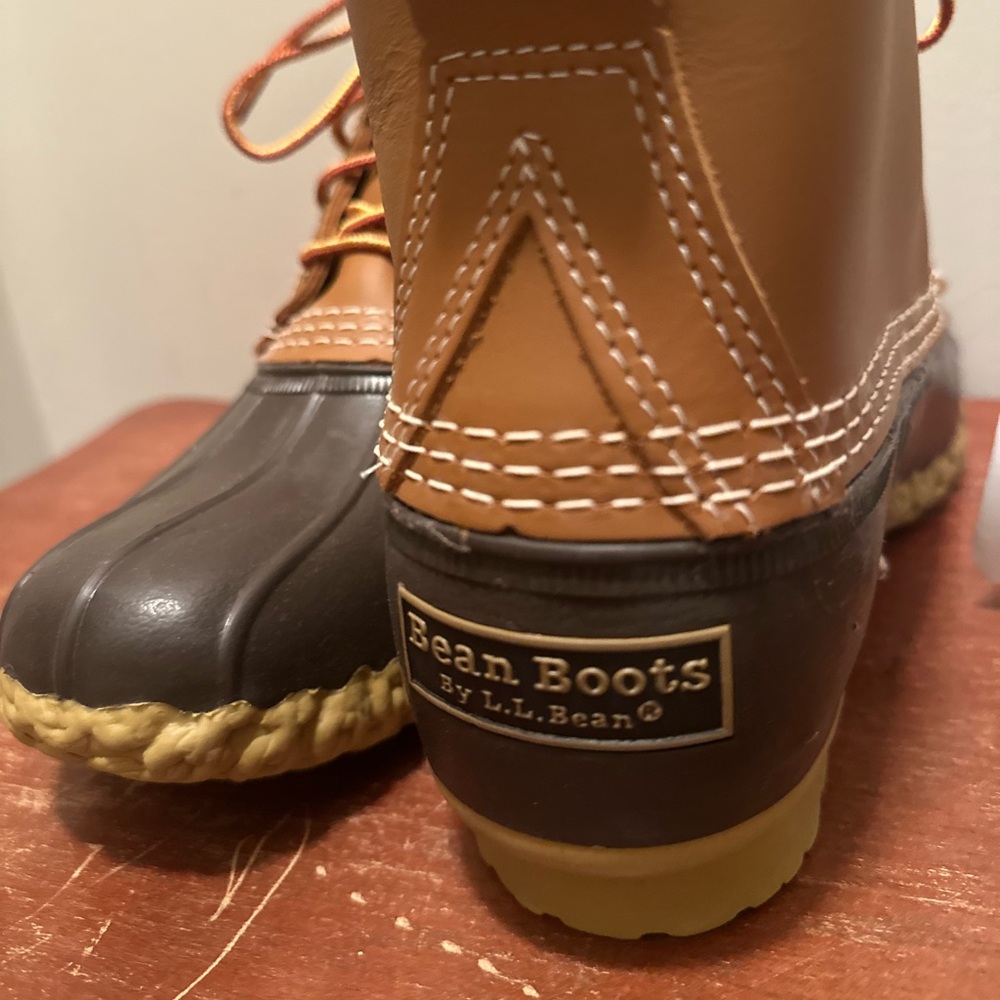 L.L. Bean Men’s  Brown and Tan Ankle Booties - Picture 9 of 11